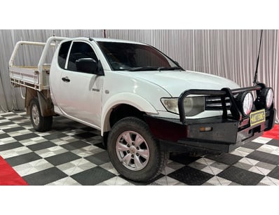 Passenger, Luxury & Commercial Vehicles Auction - Lot 610