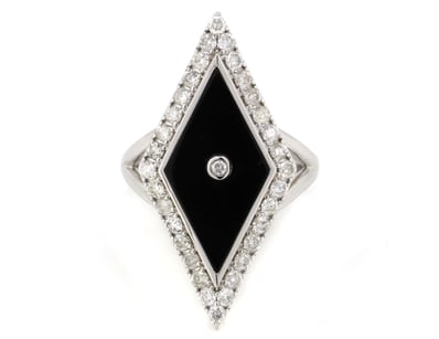 Affordable Jewellery Market (A1006) - Lot 570