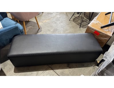 Black bench 

Dimensions: 150cm x 50cm x 40cm

