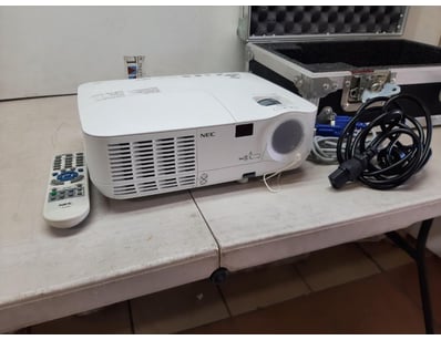 Home Entertainment, Audio & Computers (A978) - Lot 604