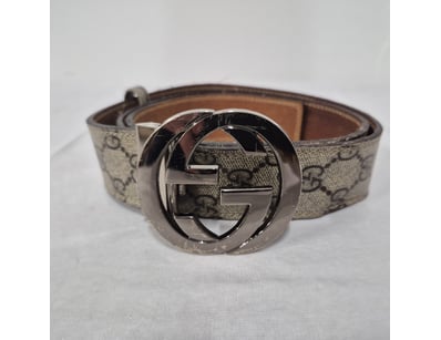 Designer Vault (A978) - Lot 8160