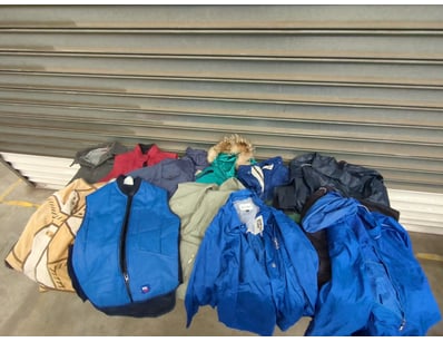 Entire Vintage Clothing Store Liquidation (ON11... - Lot 419