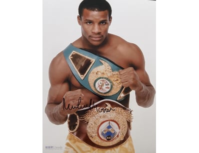 MICHAEL MOORER SIGNED BOXING PHOTO 

Michael Moore...