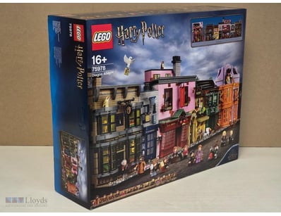 LEGO HARRY POTTER DIAGON ALLEY SET #75978

Recreat...