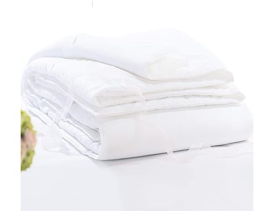 Essential Homegoods & Luxuries (VICA1006) - Lot 40