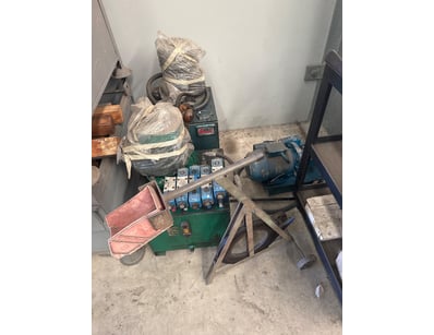 MOSTLY UNRESERVED Machining Engineering Warehou... - Lot 152