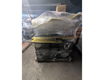 Substantial bulk lot of Australian Fine China hote...