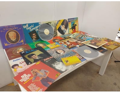 Gadgets, Music & Pastimes (NSWA1002) - Lot 1521