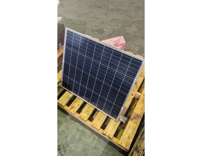 Hikvision Security Camera with Solar Panel
Model: ...