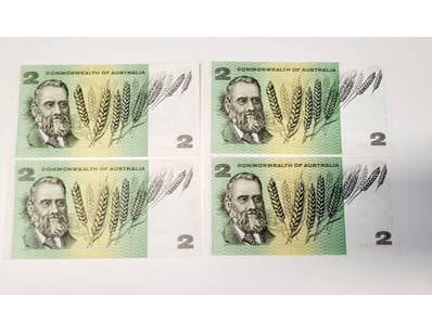 AUSTRALIAN $2 BANKNOTES , R83 (EF) 

CV : $120
...