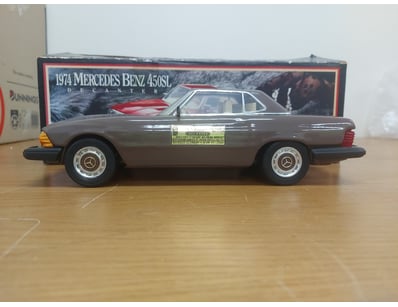 Mancave & Memorabilia (A1007) - Lot 324