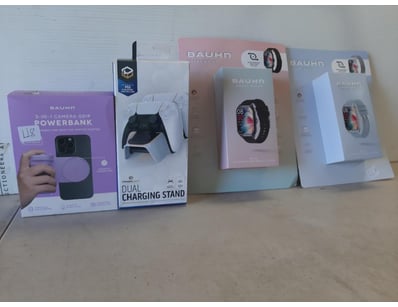 Gadgets, Music & Pastimes (A978) - Lot 400