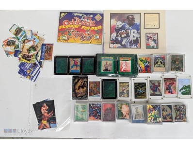 VINTAGE TRADING CARDS, COMIC BOOKS & SPORTS MEMORA...