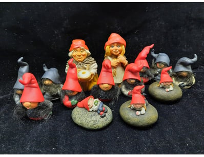Antiques, Vintage & Interior Treasures (A1008) - Lot 250