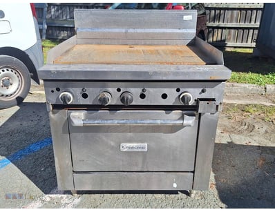 <b> NEW LISTING </b> - Garland, Gridle Oven, With ...