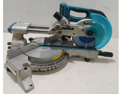 MOSTLY UNRESERVED Carpentry Business Closure - Lot 52