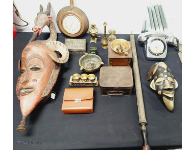 MIXED ANTIQUE COLLECTION INCLUDING AFRICAN MASKS, ...