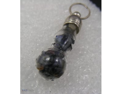 NATURAL SAPPHIRE PENDANT        

Condition: Good ...