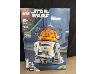 **UNRESERVED** LIFETIME COLLECTION OF LEGO PART... - Lot 344