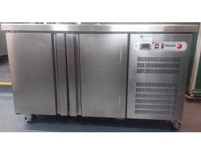 UNRESERVED Cabaret Club + Restaurant Liquidation ... - Lot 9