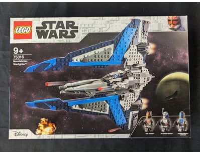 **UNRESERVED** COOKIE'S LIFETIME COLLECTION OF ... - Lot 541