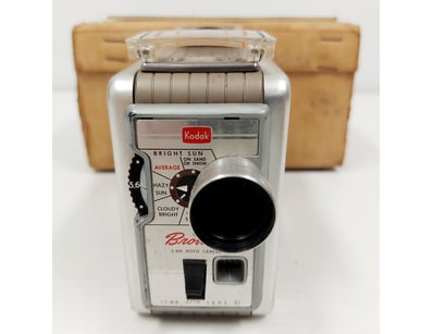KODAK BROWNIE 8MM MOVIE CAMERA MODEL II WITH ORIGI...