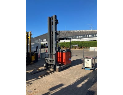 2005 Linde fork lift high reach (NON RUNNER)

Ma...