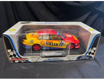 CLASSIC CARLECTABLES DICK JOHNSON SHELL HELIX RACI...