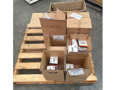 Sporting Gear, Home & Decor (WAA980) - Lot 114