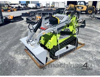 UNRESERVED Sydney Factory Direct Containers, Atta... - Lot 4