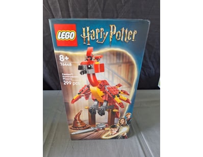 **UNRESERVED** LIFETIME COLLECTION OF LEGO PART... - Lot 340