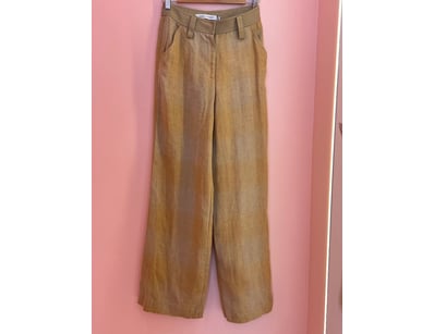 $1.2 Million Designer Fashion Retailer Liquidat... - Lot 210