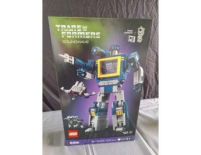 **UNRESERVED** LIFETIME COLLECTION OF LEGO PART... - Lot 164