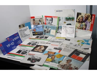 Gadgets, Music & Pastimes (A988) - Lot 212