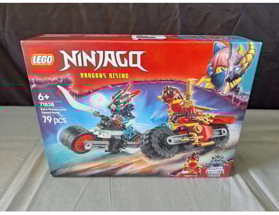 **UNRESERVED** LIFETIME COLLECTION OF LEGO PART... - Lot 324