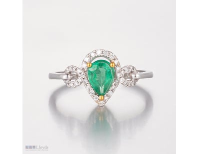 14CT WHITE GOLD EMERALD AND DIAMOND HALO RING     ...