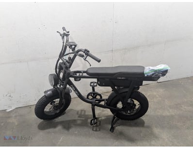RRP $2199.00 Cruzer Arom Gen 2 electric scooter in...