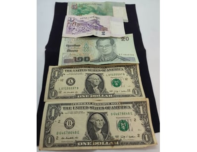 UNRESERVED Banknotes & Coins (A990) - Lot 561