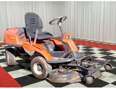 <b>2015 Husqvarna R322T AWD Zero Turn Mower - 351 ...