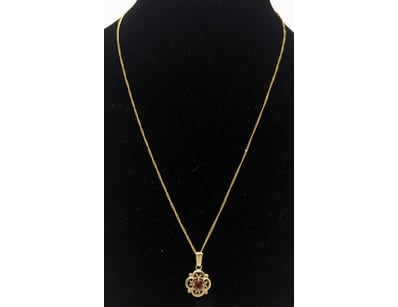9CT YELLOW GOLD & GARNET PENDANT


583010+169
...
