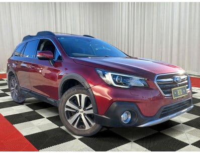 <b>2018 Subaru Outback - Red - 183,770km - All Whe...