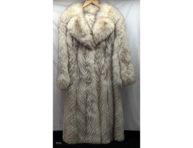 ARCTIC FOX FULL MANTLE FUR JACKET

White And Grey ...