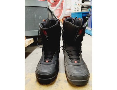 Head Next Edge men's ski boots.
Size: US 12.5

