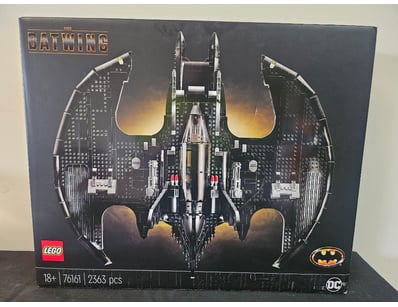 **UNRESERVED** LIFETIME COLLECTION OF LEGO PART... - Lot 731