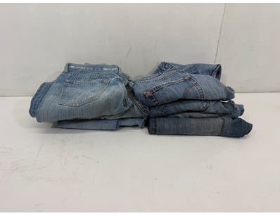 Entire Vintage Clothing Store Liquidation (ON11821) - Lot 65