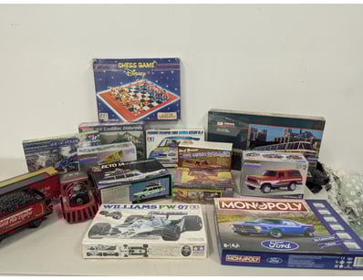 Model Car Mania (A981) - Lot 500