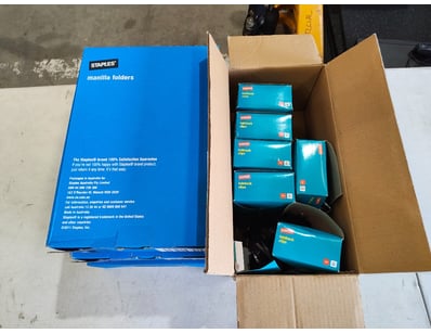 Assorted lot of office supplies, including 3x 100-...