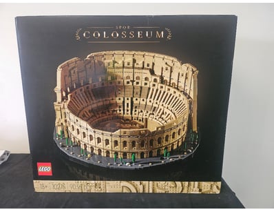 **UNRESERVED** LIFETIME COLLECTION OF LEGO PART ... - Lot 29