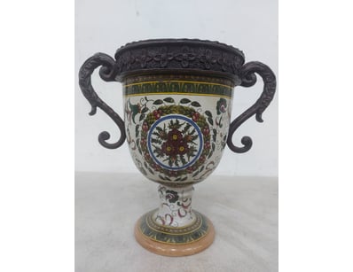 UNRESERVED Luxury Kangaroo Point Estate Furnitu... - Lot 267