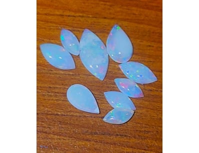 1.2 CARATS PARCEL OF MARQUIS CUT CRYSTAL OPAL     ...